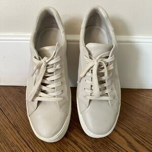 Vince Sneakers, lightly worn